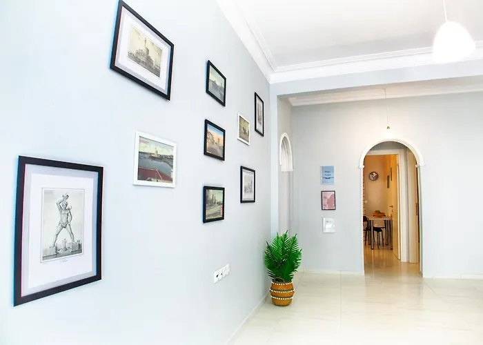 Apartment Emphasis - Galerius Palace #skgbnb *